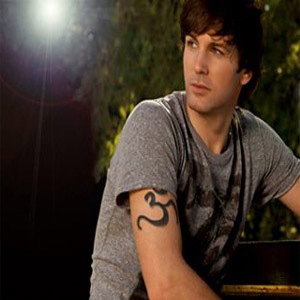 Disco Todo Vuelve de Axel Fernando