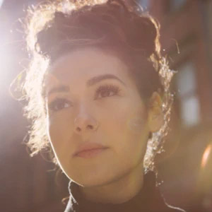 Disco Volveré a Mi Tierra de Nella