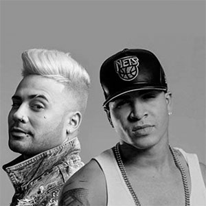 Disco Dale Un Poco Más  de Yomil y El Dany