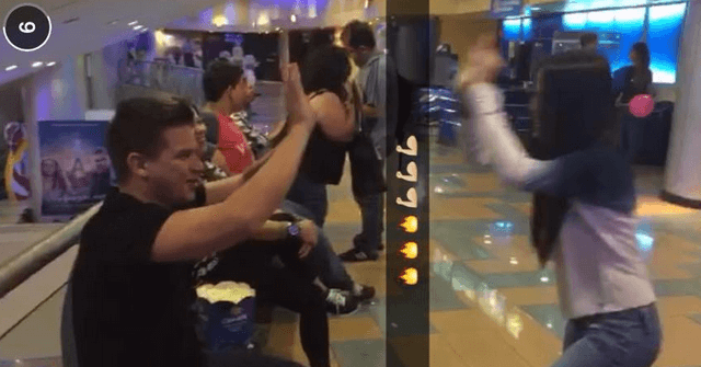 Daniella Cabello en el cine con su novio Omar Acedo junto a su joven pareja