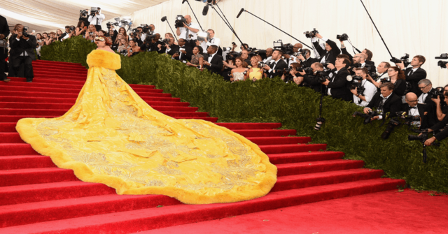 Rihanna y el vestido que deslumbró la Gala Met Rihanna y el vestido que deslumbró la Gala Met